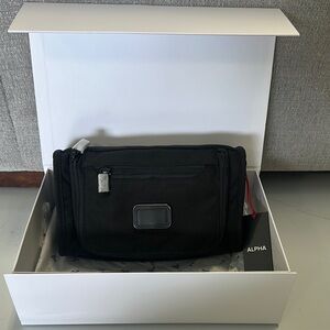 Tumi Alpha Black Men's Travel Kit